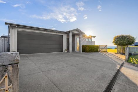 Photo of property in 43 Victory Drive, Wharewaka, Taupo, 3330