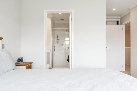 Photo of property in 12b Dida Park Drive, Kumeu, 0810