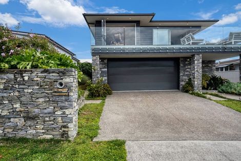 Photo of property in 128 Churchill Road, Rothesay Bay, Auckland, 0630