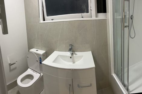 Photo of property in 4 Chatswood Grove, Chatswood, Auckland, 0626