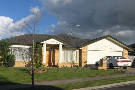 Photo of property in 4 Ballyroney Place, East Tamaki, Auckland, 2013