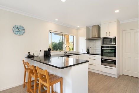 Photo of property in 126 Santa Monica Drive, Papamoa Beach, Papamoa, 3118