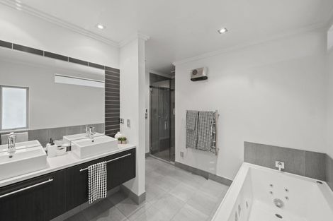 Photo of property in 1 West Green, Parklands, Christchurch, 8083