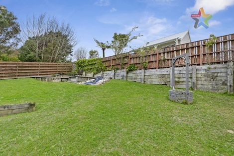 Photo of property in 70 Major Drive, Kelson, Lower Hutt, 5010