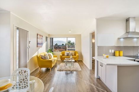 Photo of property in 11 Gibbons Road, Weymouth, Auckland, 2103