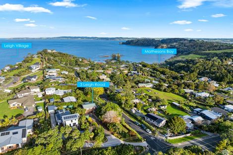 Photo of property in 3 Leigh Road, Leigh, 0985