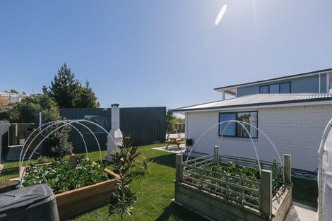 Photo of property in 50a Pratt Avenue, Foxton Beach, Foxton, 4815