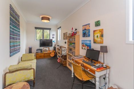 Photo of property in 116 Kawiu Road, Levin, 5510