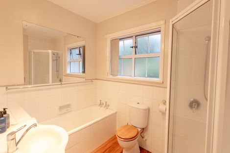 Photo of property in 200a Henderson Valley Road, Henderson, Auckland, 0612