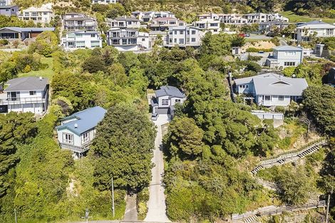 Photo of property in 18 Paremata Crescent, Paremata, Porirua, 5024
