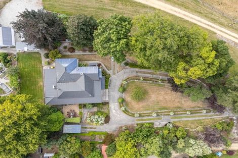 Photo of property in 124 Roxburgh Road East, Roxburgh East, Roxburgh, 9571