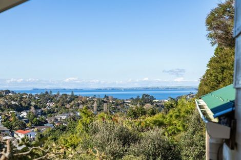 Photo of property in 811 East Coast Road, Northcross, Auckland, 0630