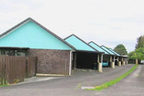 Photo of property in 1/68 Clayburn Road, Glen Eden, Auckland, 0602