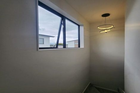 Photo of property in 1/15 Old Wairoa Road, Papakura, 2110