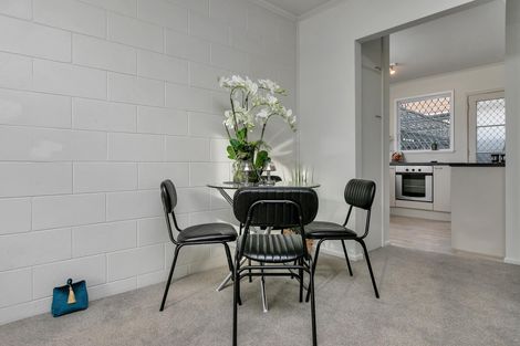 Photo of property in 231a Point Chevalier Road, Point Chevalier, Auckland, 1022