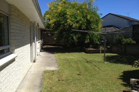 Photo of property in 66 Golfland Drive, Golflands, Auckland, 2013