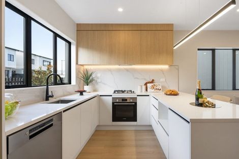 Photo of property in 6 Greenbrier Street, Westgate, 0814