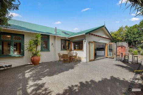 Photo of property in 19 Onehuka Road, Tirohanga, Lower Hutt, 5010