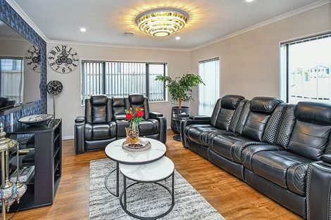 Photo of property in 7 Te Aramanu Crescent, Papakura, 2110