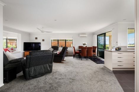 Photo of property in 43 Malta Crescent, Katikati, 3129