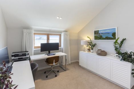 Photo of property in 18 College Avenue, Strowan, Christchurch, 8052