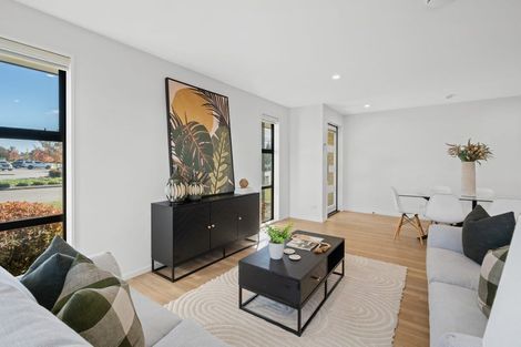 Photo of property in 74a Shillingford Boulevard, Rolleston, 7615