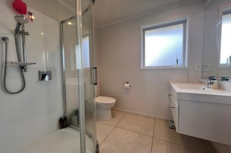 Photo of property in 8 Harriet Johnston Drive, Pokeno, 2402