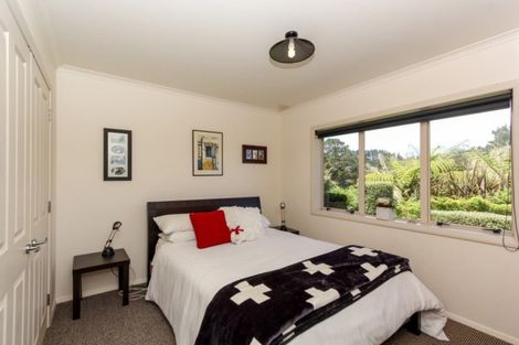 Photo of property in 171 Sealy Road, Omata, New Plymouth, 4374
