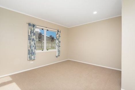 Photo of property in 107 Karewa Parade, Papamoa Beach, Papamoa, 3118