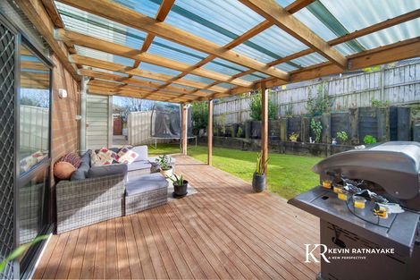 Photo of property in 5 Kereru Rise, Papakura, 2110