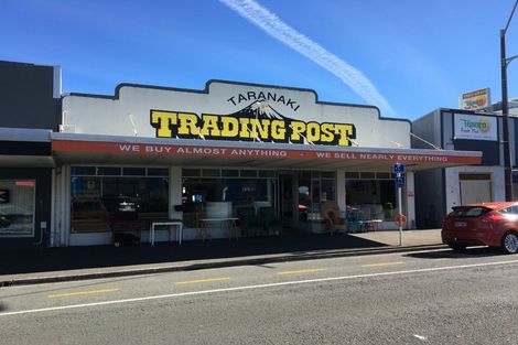 Photo of property in 207 Devon Street West, New Plymouth, 4310