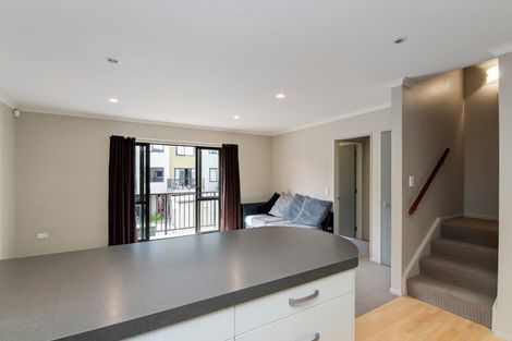 Photo of property in Te Kakariki Apartments, 2/2 Wellington Road, Paekakariki, 5034