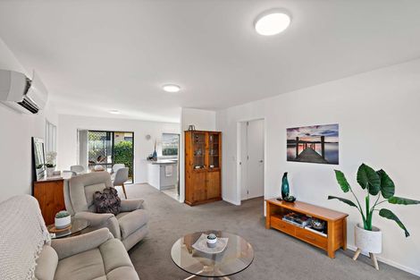 Photo of property in 9/197 Royal Road, Massey, Auckland, 0614