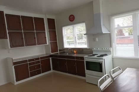 Photo of property in 4 Douglas Street, Levin, 5510