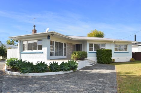 Photo of property in 129 Onerahi Road, Onerahi, Whangarei, 0110