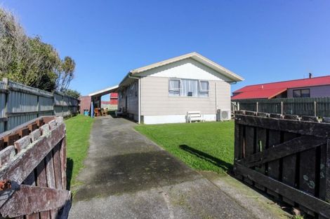 Photo of property in 61 Hume Street, Waitara, 4320