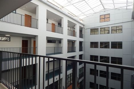Photo of property in Atrium Towers, 8d/154 The Terrace, Wellington Central, Wellington, 6011
