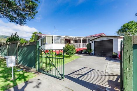 Photo of property in 62 Ruapehu Street, Paraparaumu, 5032