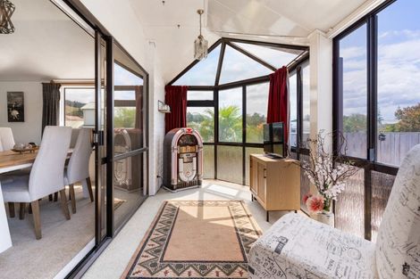 Photo of property in 105 Everitt Crescent, Whangamata, 3620