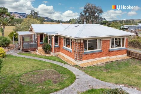 Photo of property in 3 Cargill Street, Milton, 9220