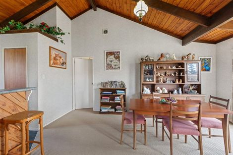 Photo of property in 10 Marwood Place, Mount Maunganui, 3116