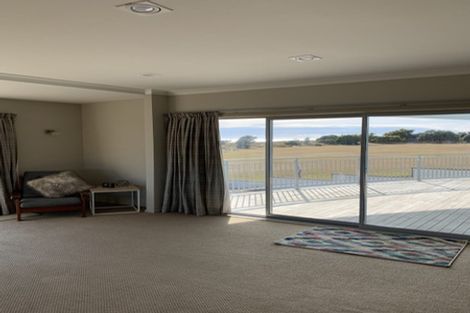 Photo of property in 1011 Papamoa Beach Road, Papamoa Beach, Papamoa, 3118