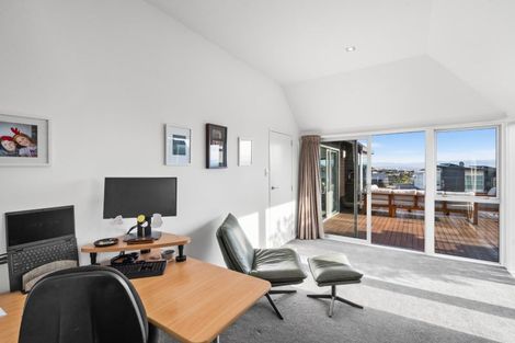 Photo of property in 9 Assisi Street, Mount Pleasant, Christchurch, 8081