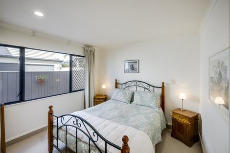 Photo of property in 24 The Esplanade, Westshore, Napier, 4110