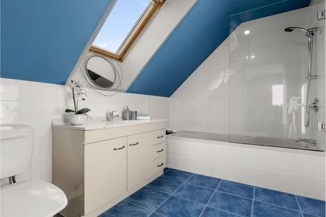 Photo of property in 50a Amberley Avenue, Te Atatu South, Auckland, 0610