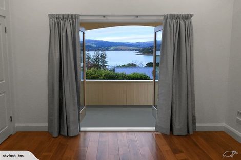 Photo of property in 2 Bayview Road, Paremata, Porirua, 5024