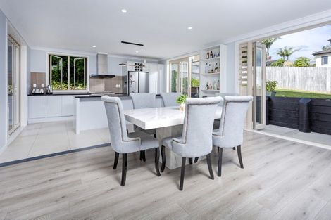 Photo of property in 8 Hornbill Drive, Fairview Heights, Auckland, 0632