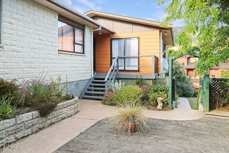 Photo of property in 59 Field Street, Silverstream, Upper Hutt, 5019