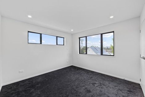 Photo of property in 27 Whiteywood Street, Westgate, 0814