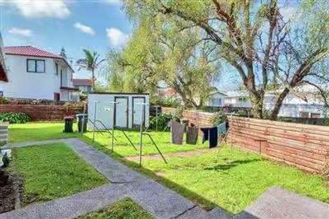 Photo of property in 2/37 Oriana Avenue, Lynfield, Auckland, 1042